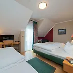 Wirtshaus & Zur Alten Brauerei Zapf Hotel 3*