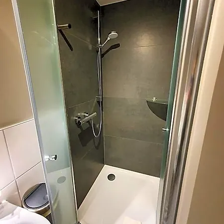 Wirtshaus & Zur Alten Brauerei Zapf Hotel 3*