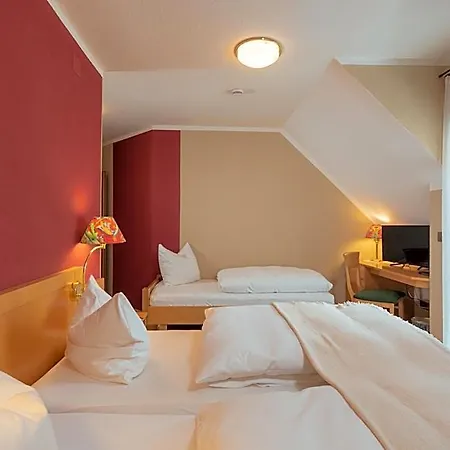 Wirtshaus & Zur Alten Brauerei Zapf Hotel 3*